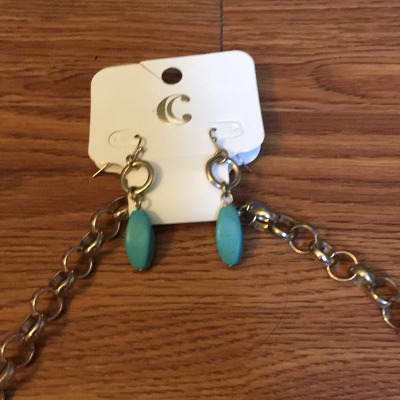 ❤️🔥NWT gold and teal necklace and earring set - Picture 3 of 4